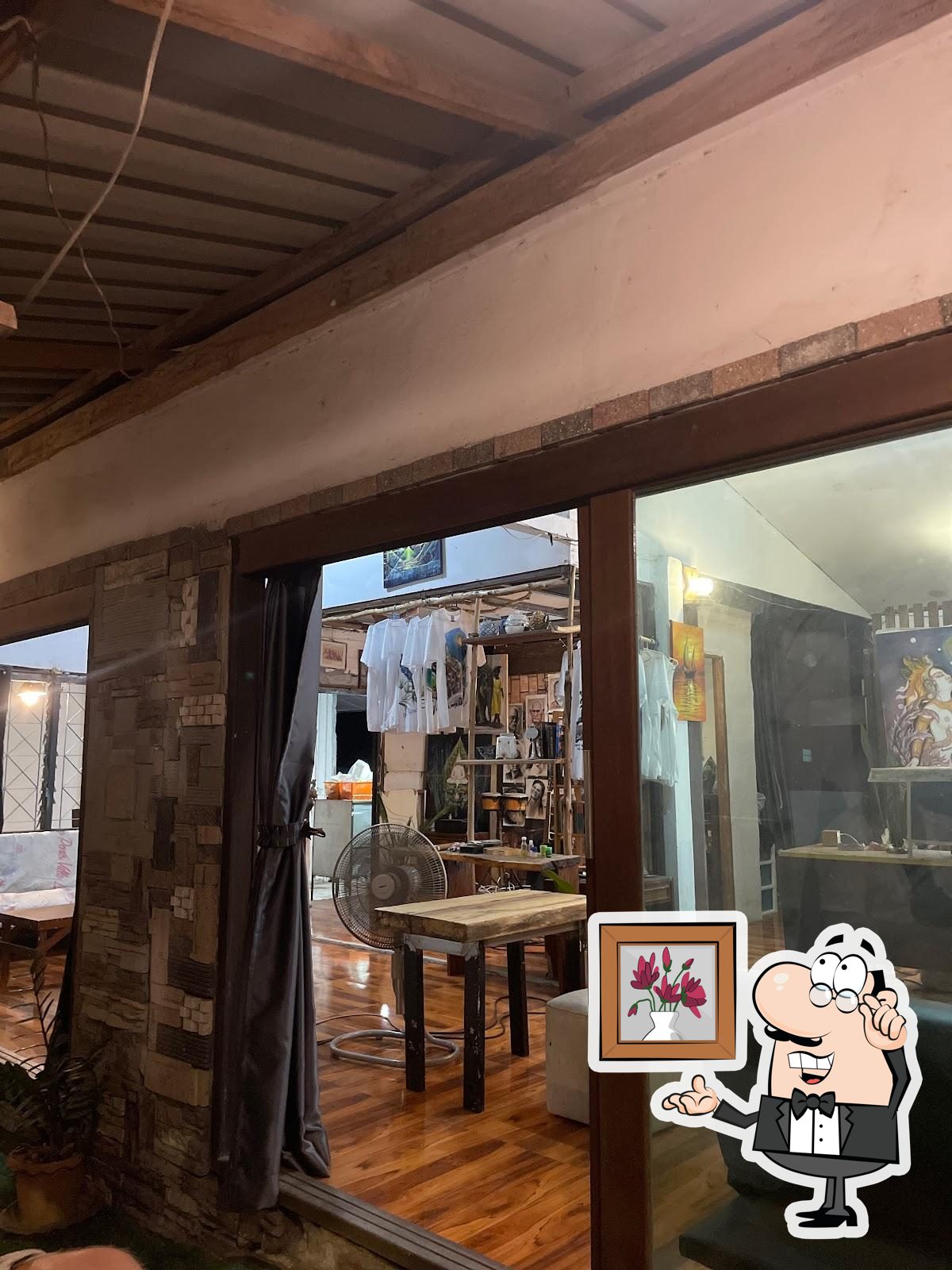 Happy Monkey Cafe