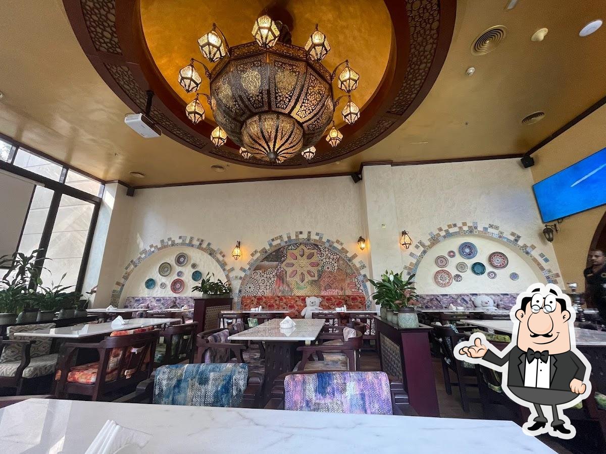 Интерьер "Navat Restaurant".