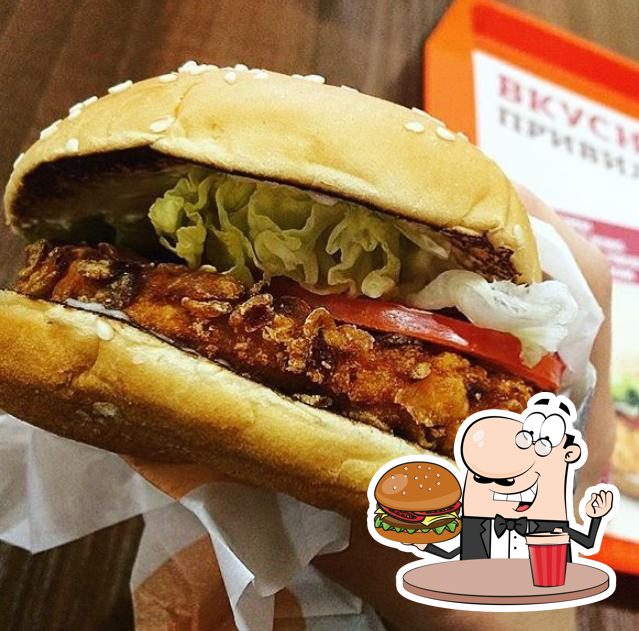  Гамбургеры из "Бургер Кинг" придутся по вкусу любому гурману.