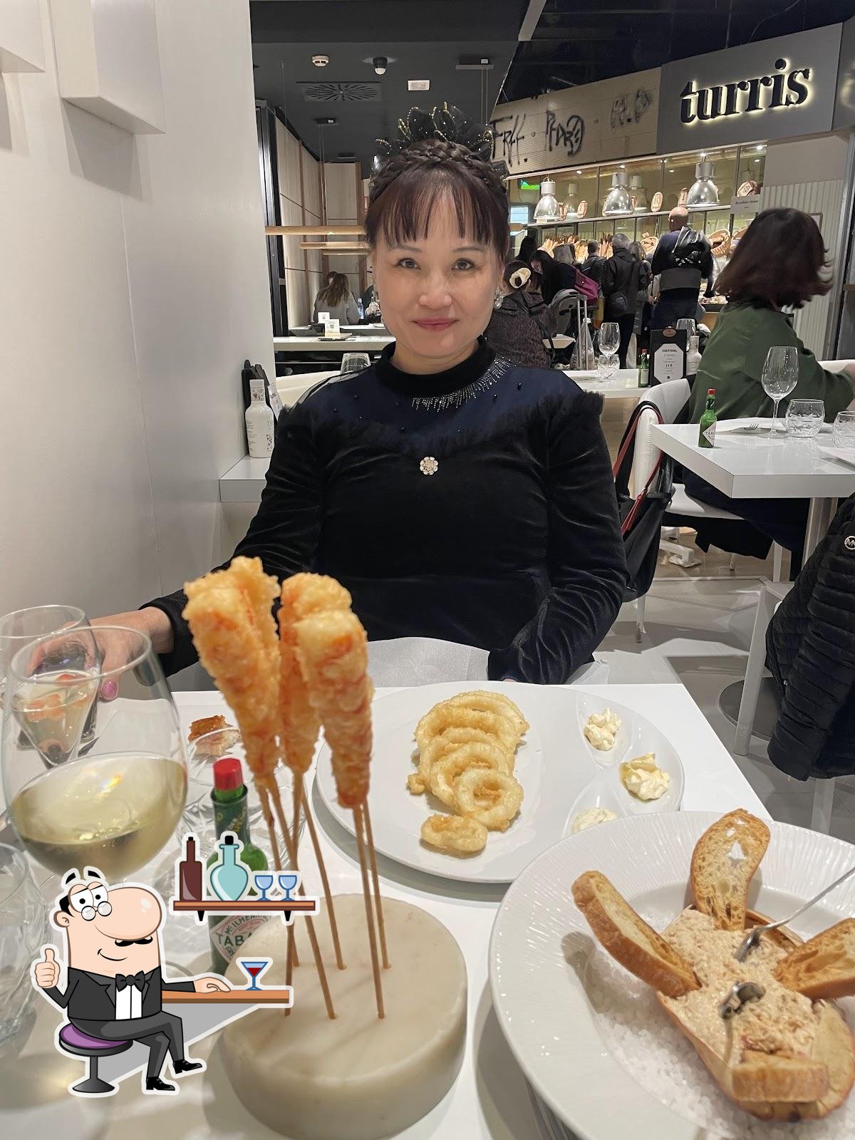Забронируйте столик в "Fishhh! L'illa".