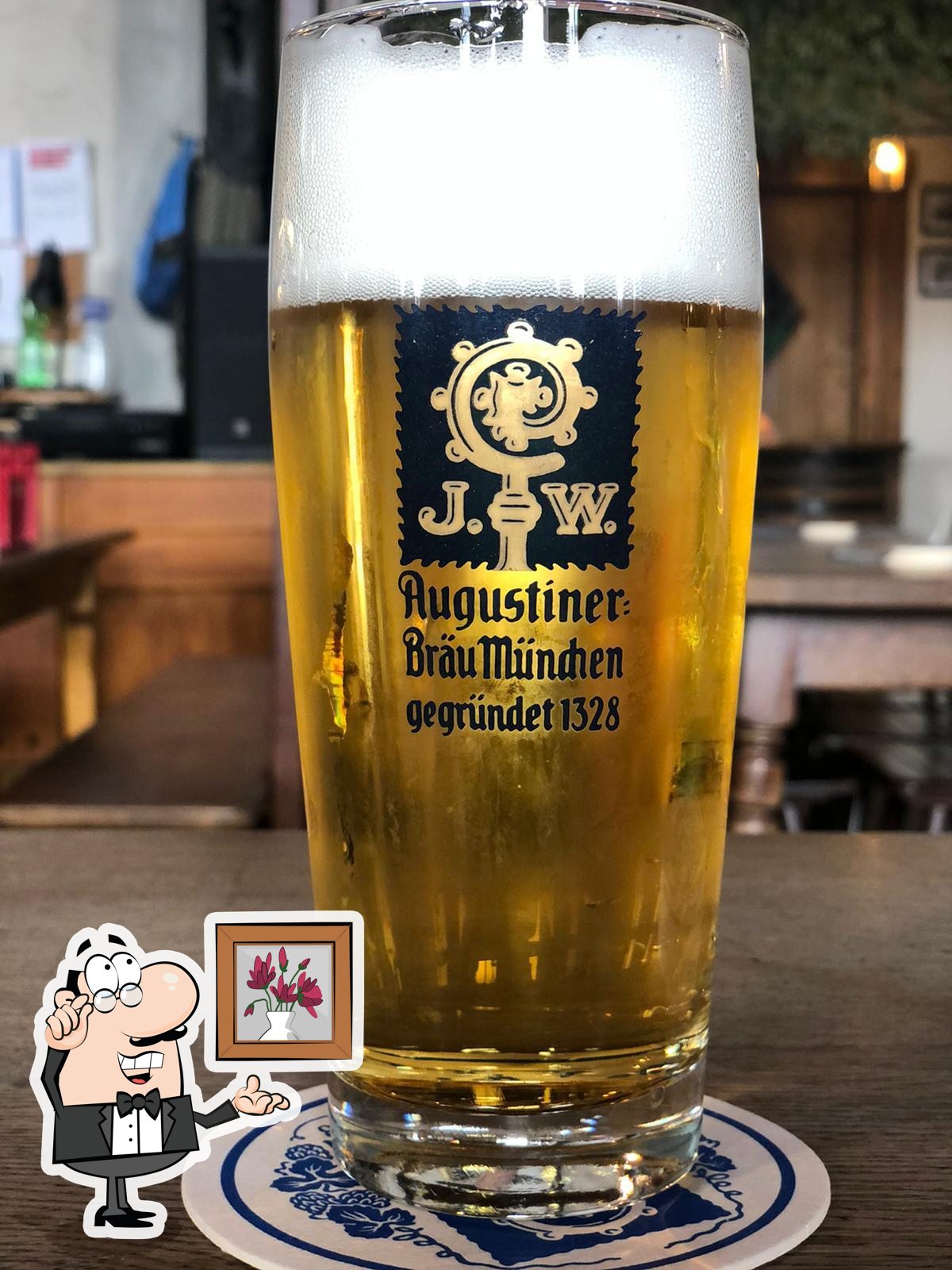 Интерьер "Augustiner Bräustuben".