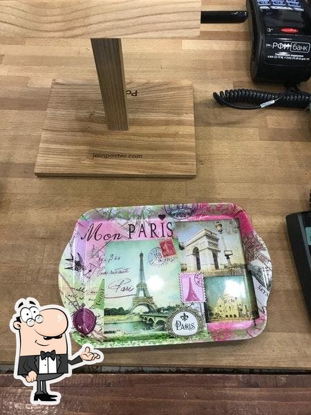 Забронируйте столик в "Comme à Paris".