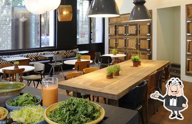 Интерьер "Bar Lobo".