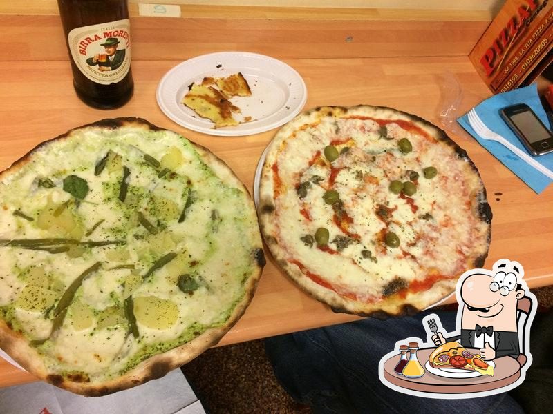В "Pizzapoint" вы можете попробовать  пиццу.