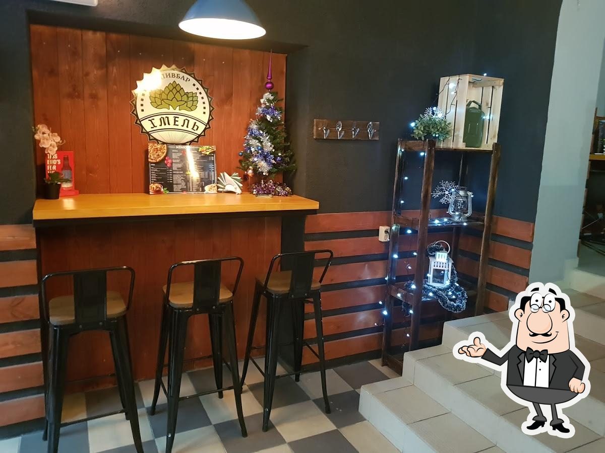 Посмотрите на внутренний интерьер "Grill&Bar Хмель".