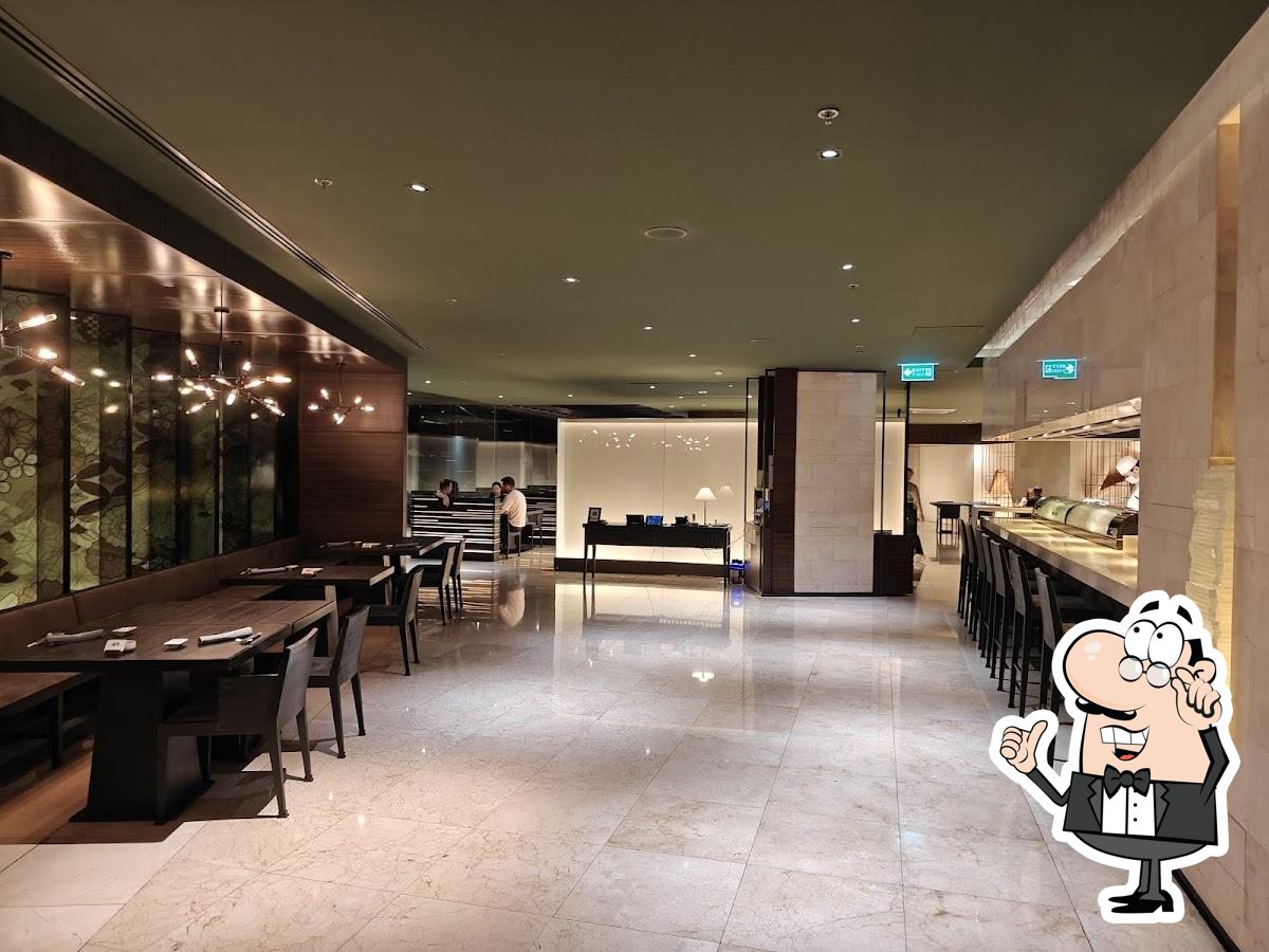Интерьер "Tsu Japanese Restaurant".