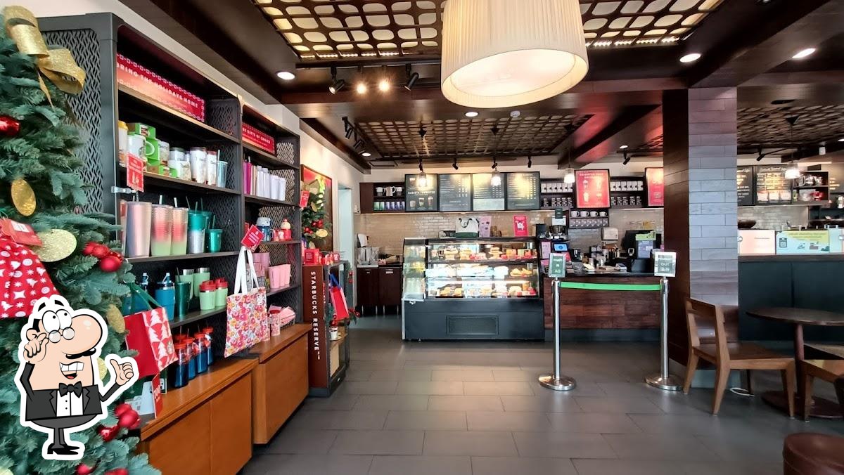 Забронируйте столик в "Starbucks".