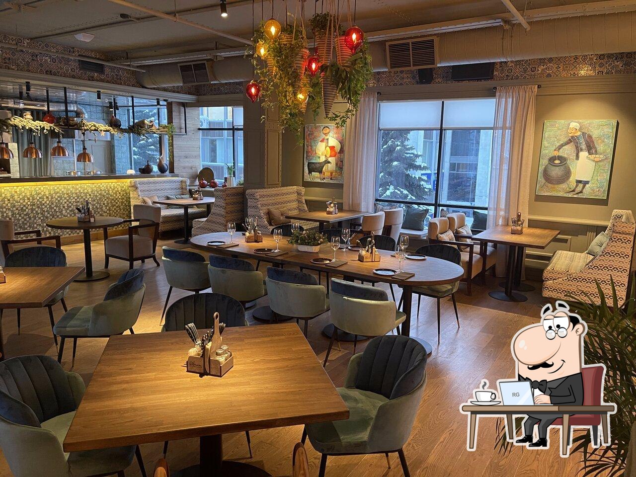 Посмотрите на внутренний интерьер "Швили".