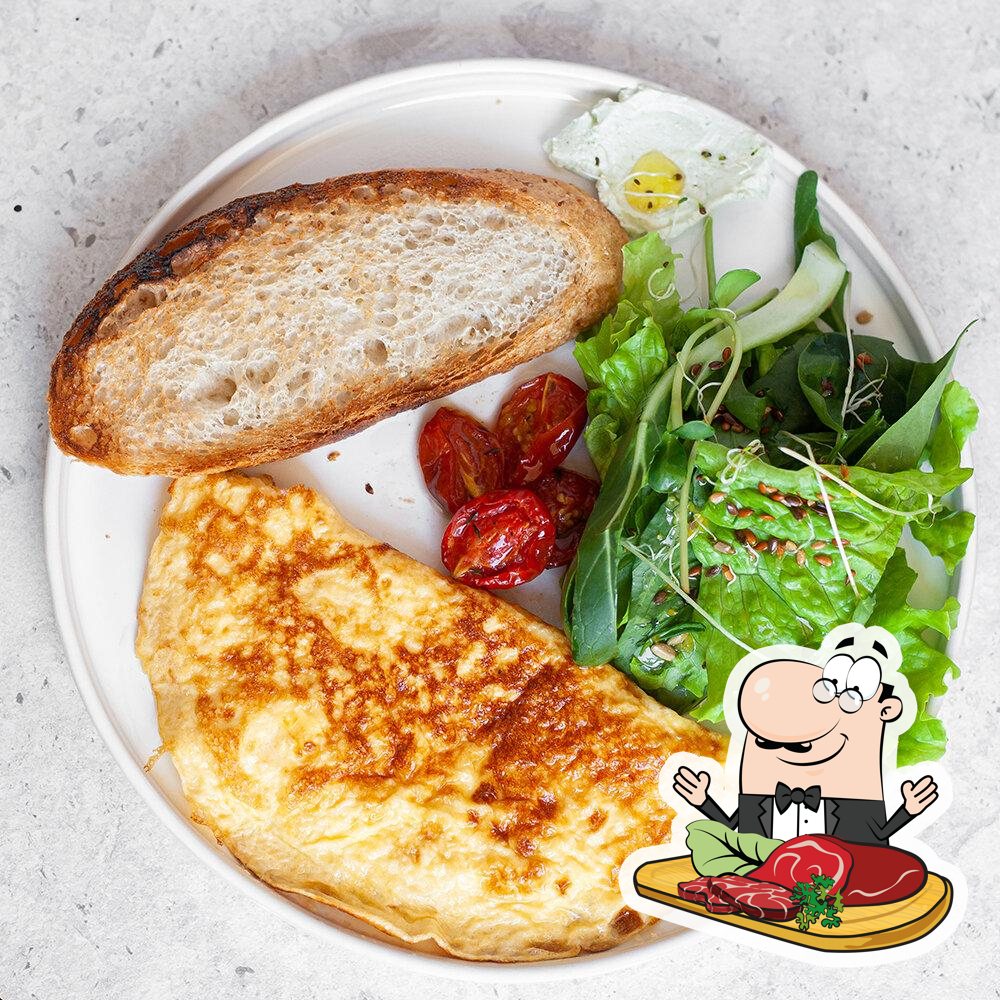 "Gusto Bakery" предоставляет мясные блюда.