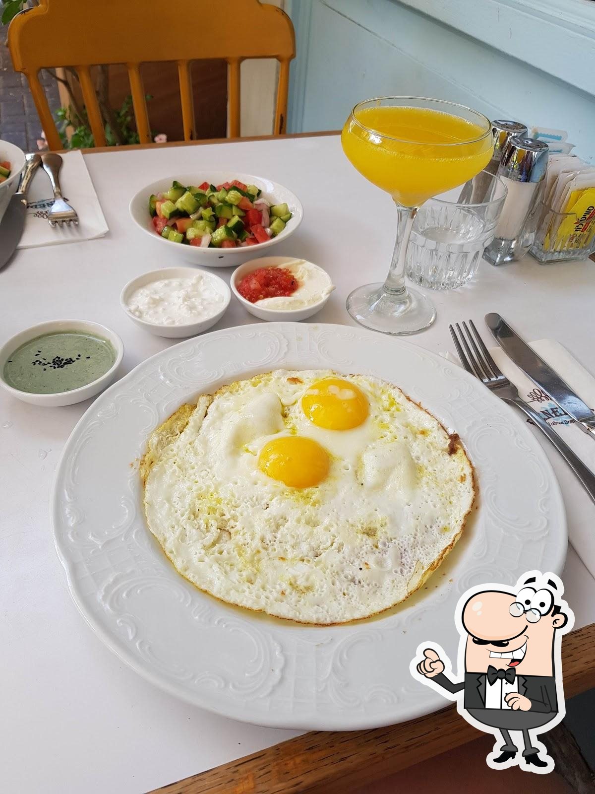 Забронируйте столик в "SCHMEARZ BAGEL SHOP".