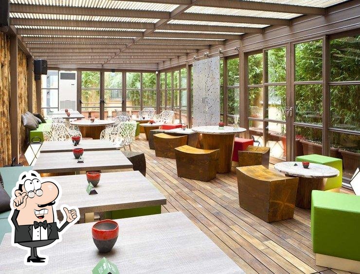 Интерьер "Foresta Woodbar".