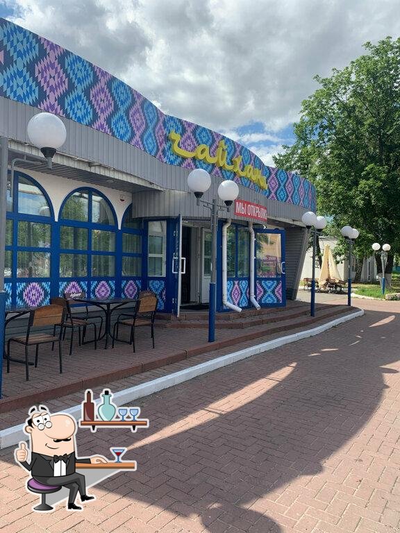 Забронируйте столик в "Chaikhana".