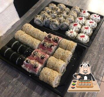 Суши — традиционное японское блюдо.