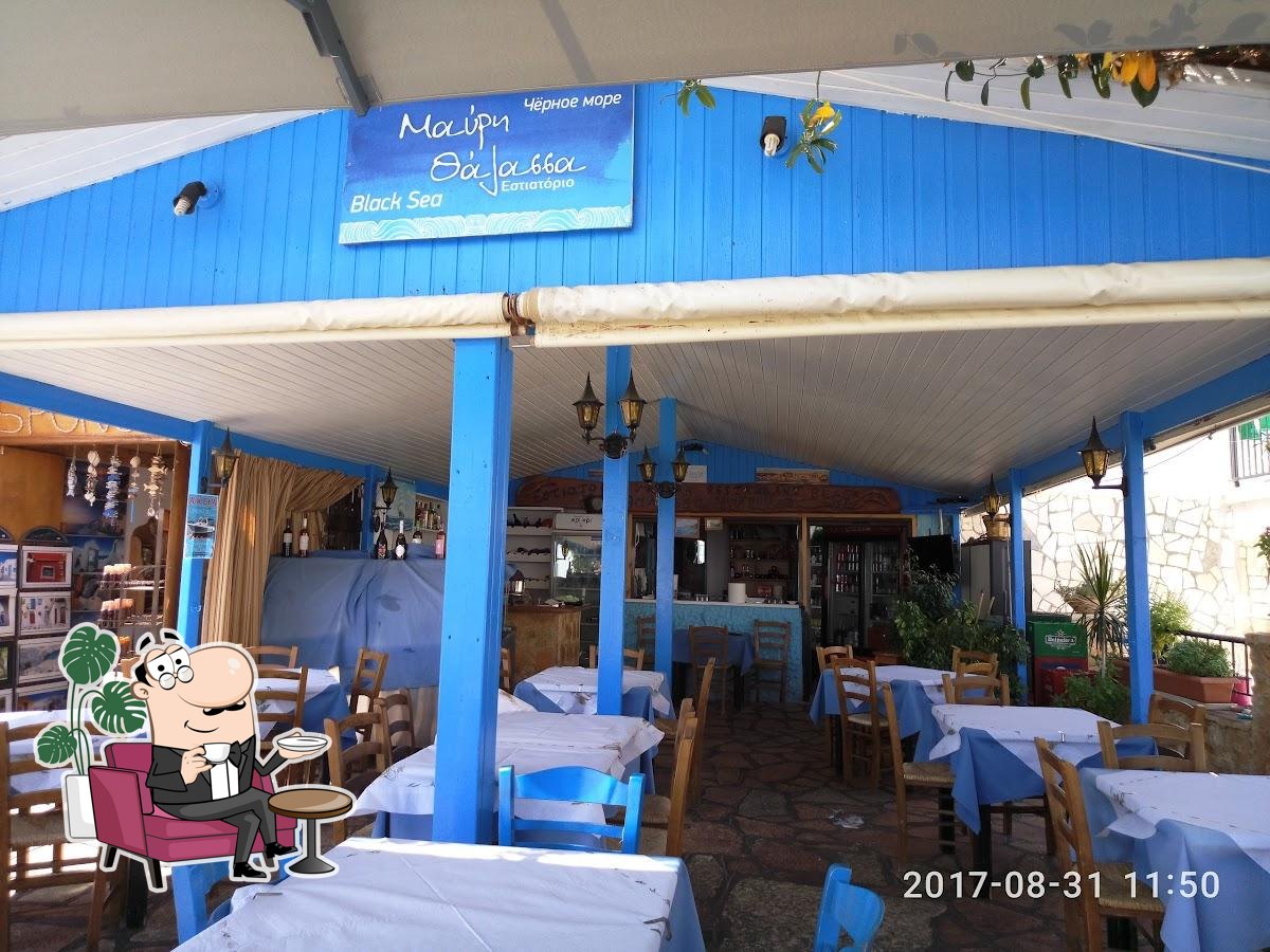 Интерьер "Μαύρη Θάλασσα".