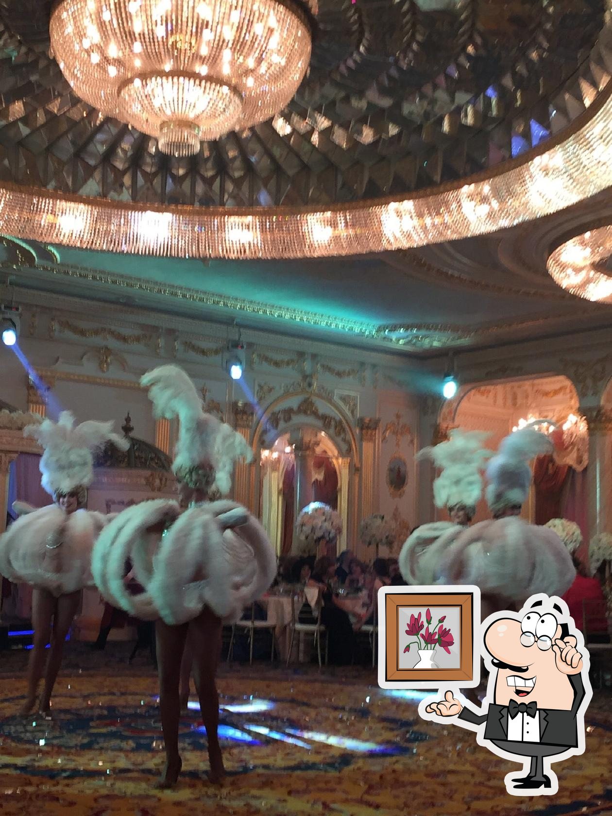 Посмотрите на внутренний интерьер "Соколиная охота".