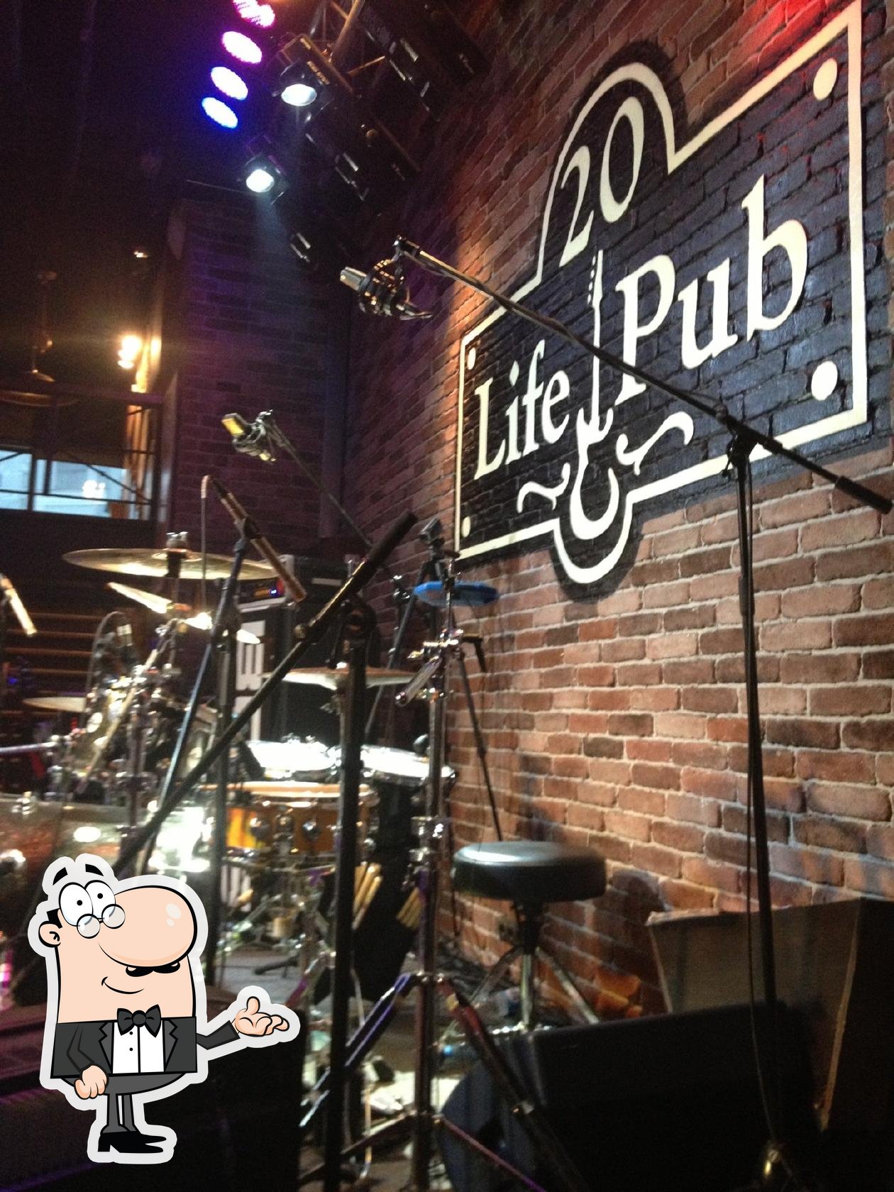 Забронируйте столик в "Чиж&Ко".