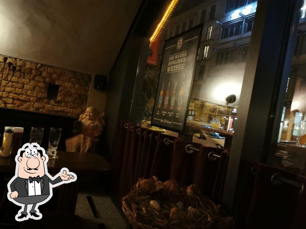 Посмотрите на внутренний интерьер "Das Lemke - Biergarten, Brauerei, deutsche Küche".