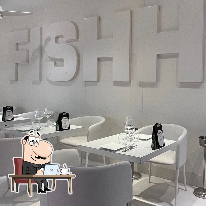 Посмотрите на внутренний интерьер "Fishhh! L'illa".