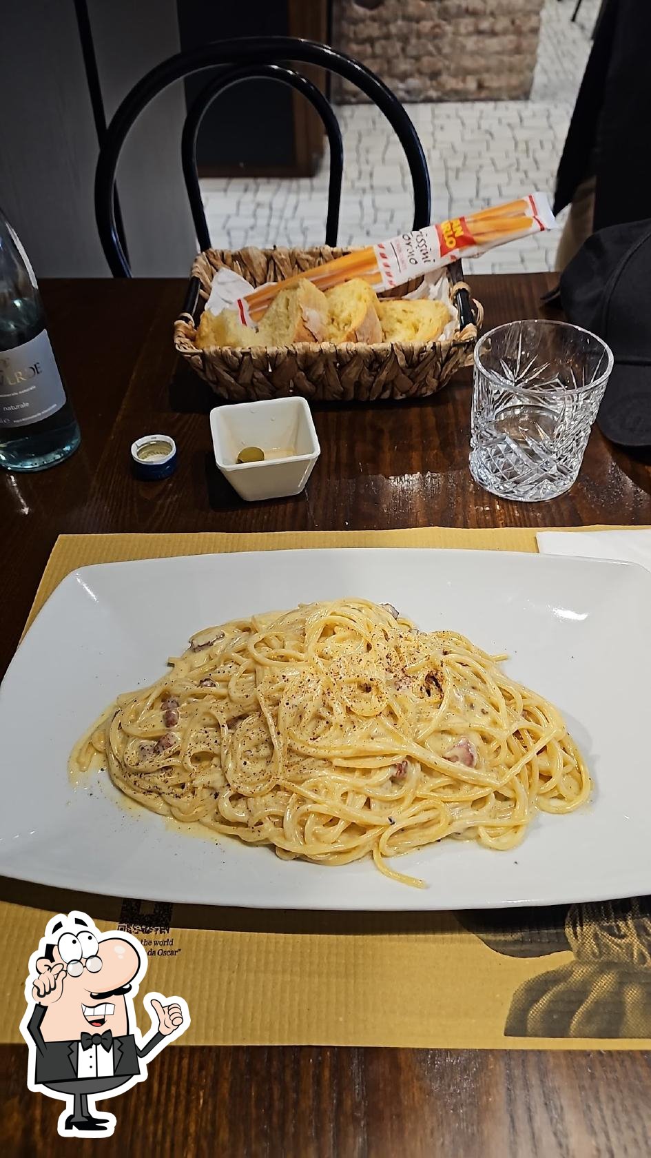 Посмотрите на внутренний интерьер "Ristorante Da Oscar (Porta Venezia)".