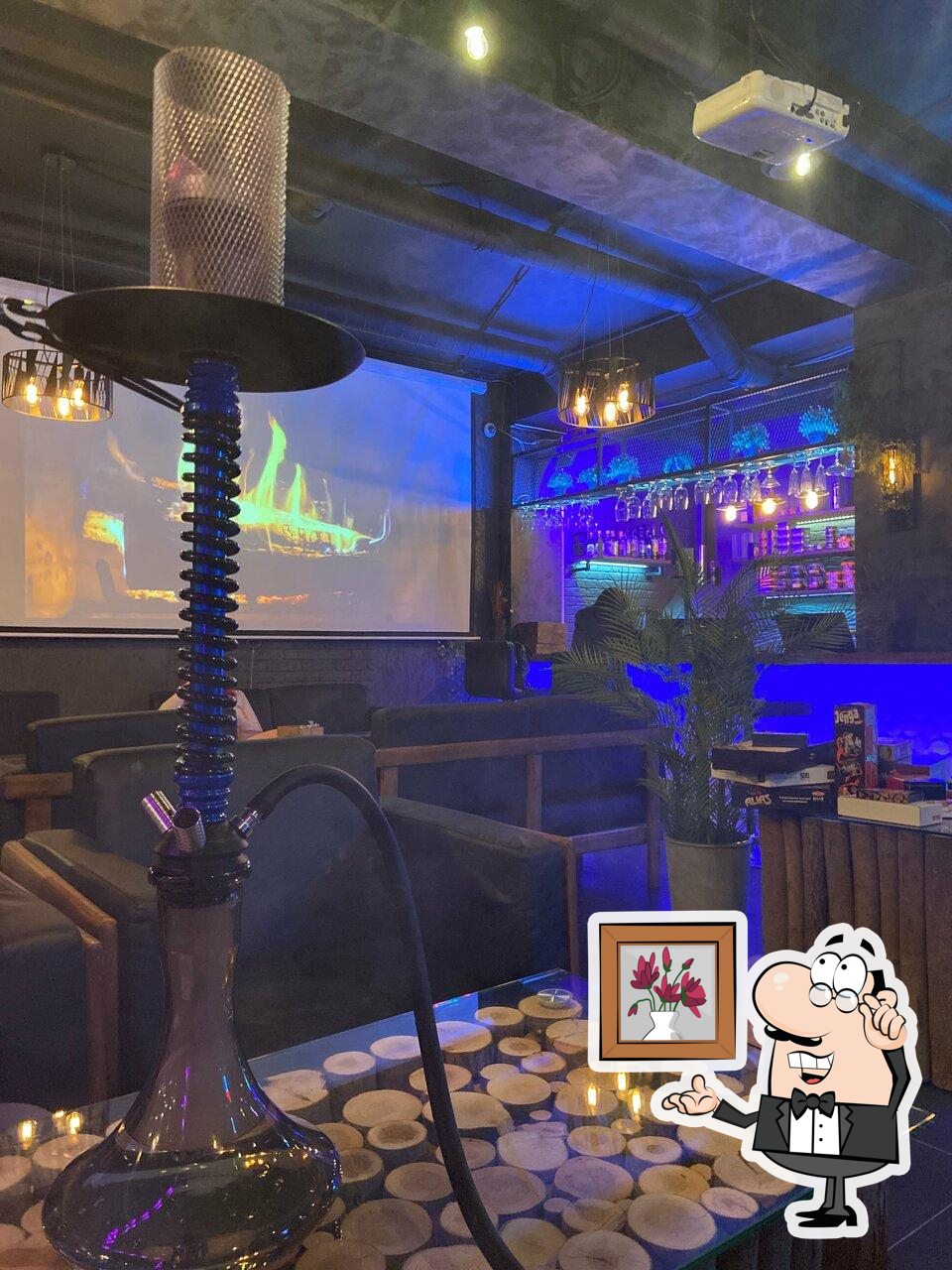 Забронируйте столик в "Вайб Lounge".