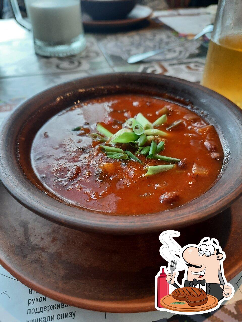 Насладитесь большим количеством мясных блюд.