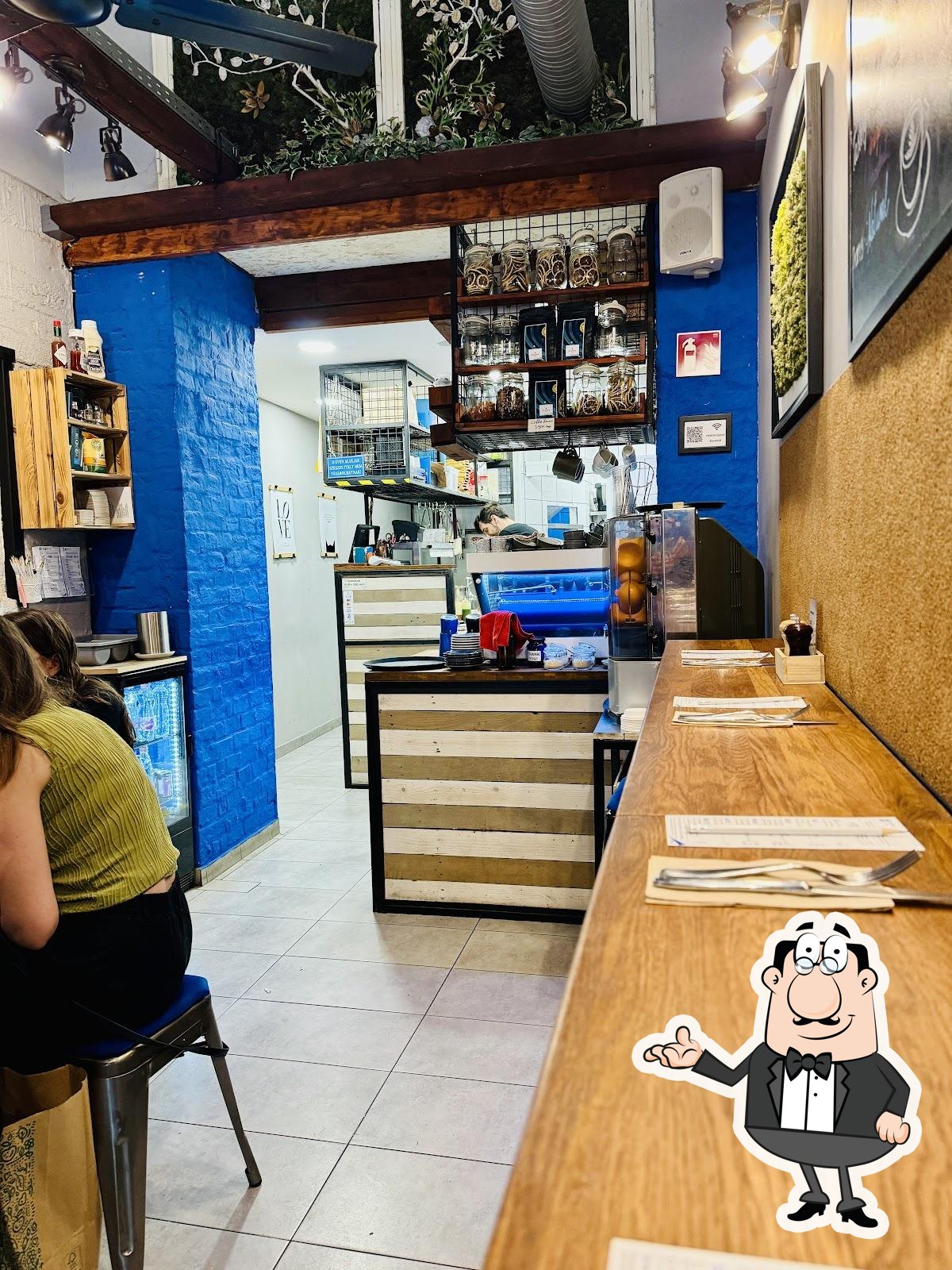 Забронируйте столик в "Pantry Brunch & Coffee".