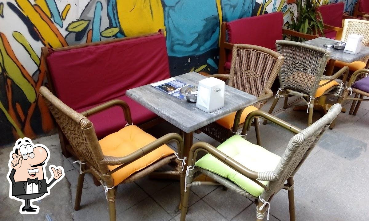 Интерьер "Kafeka Nargile Cafe Restaurant".