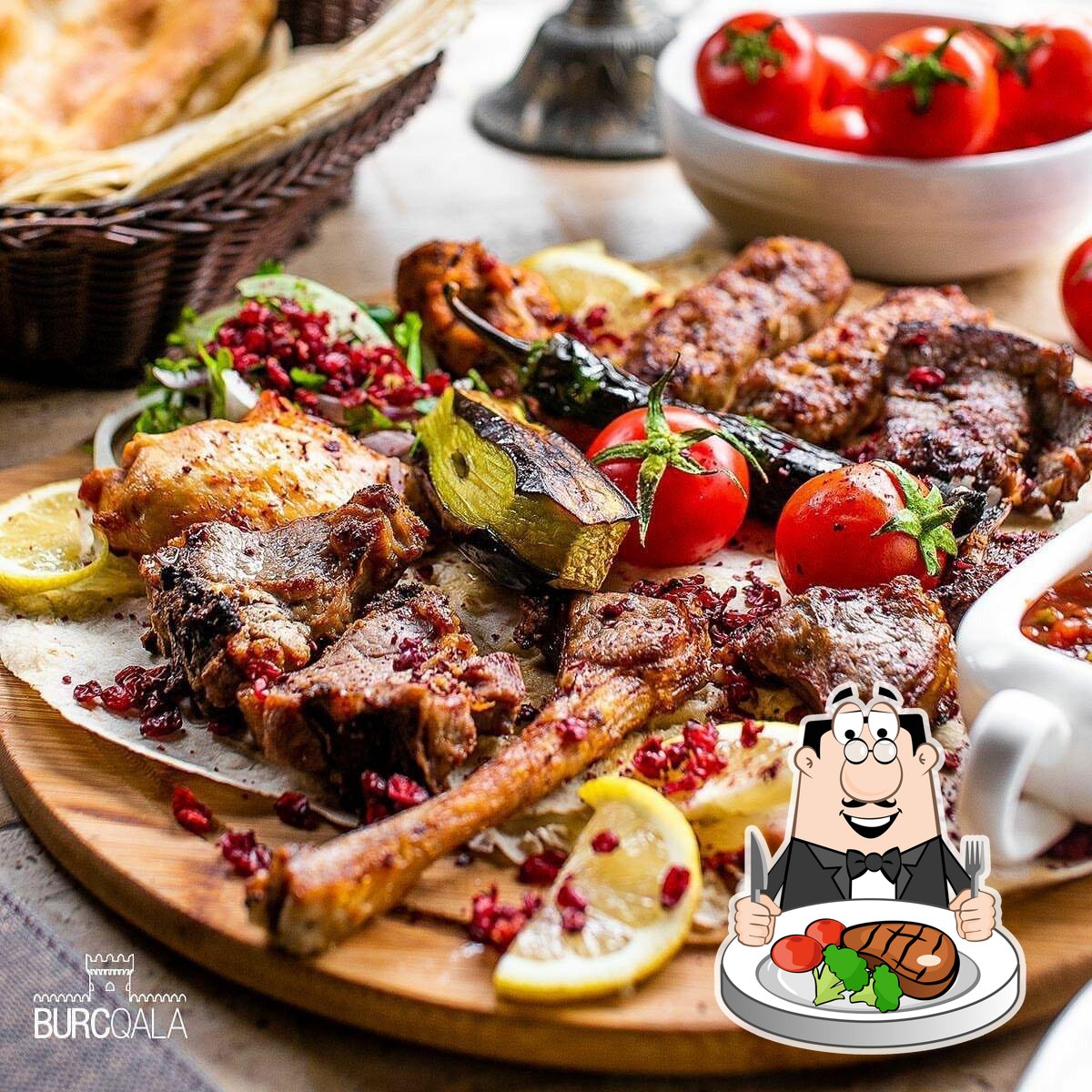 Отведайте мясные блюда из меню.