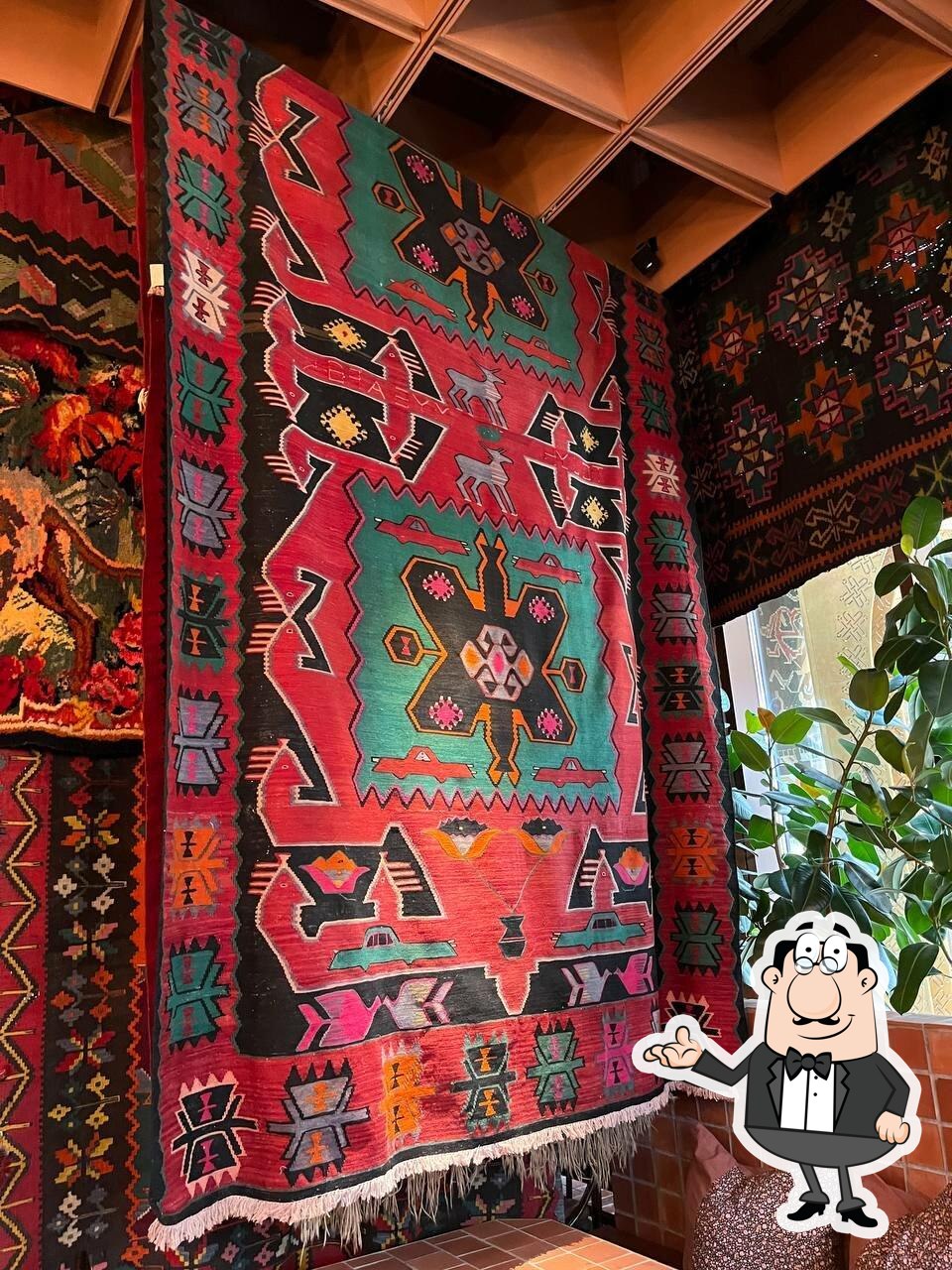 Интерьер "Диди Супра".