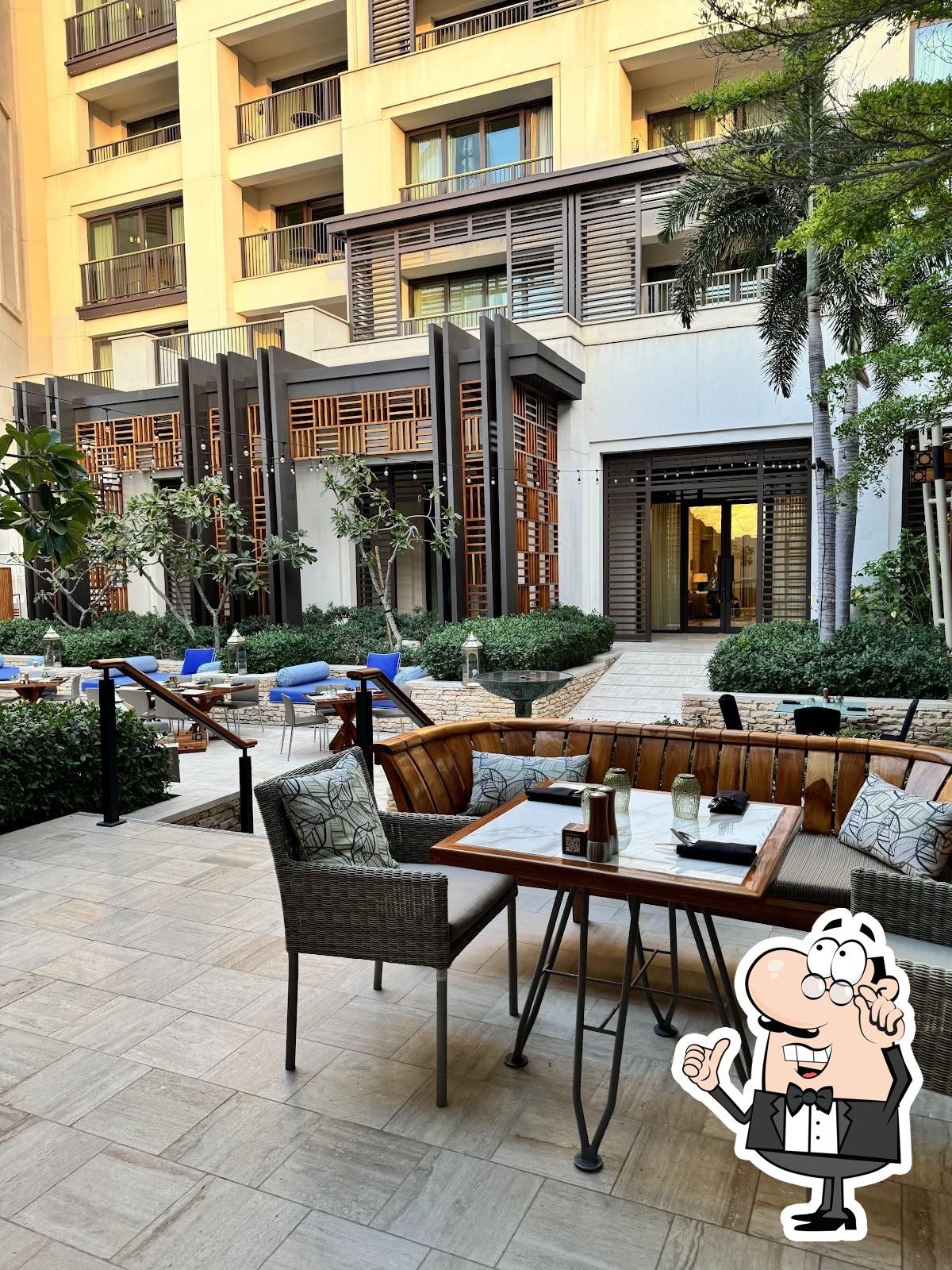Забронируйте столик в "The Palmery".