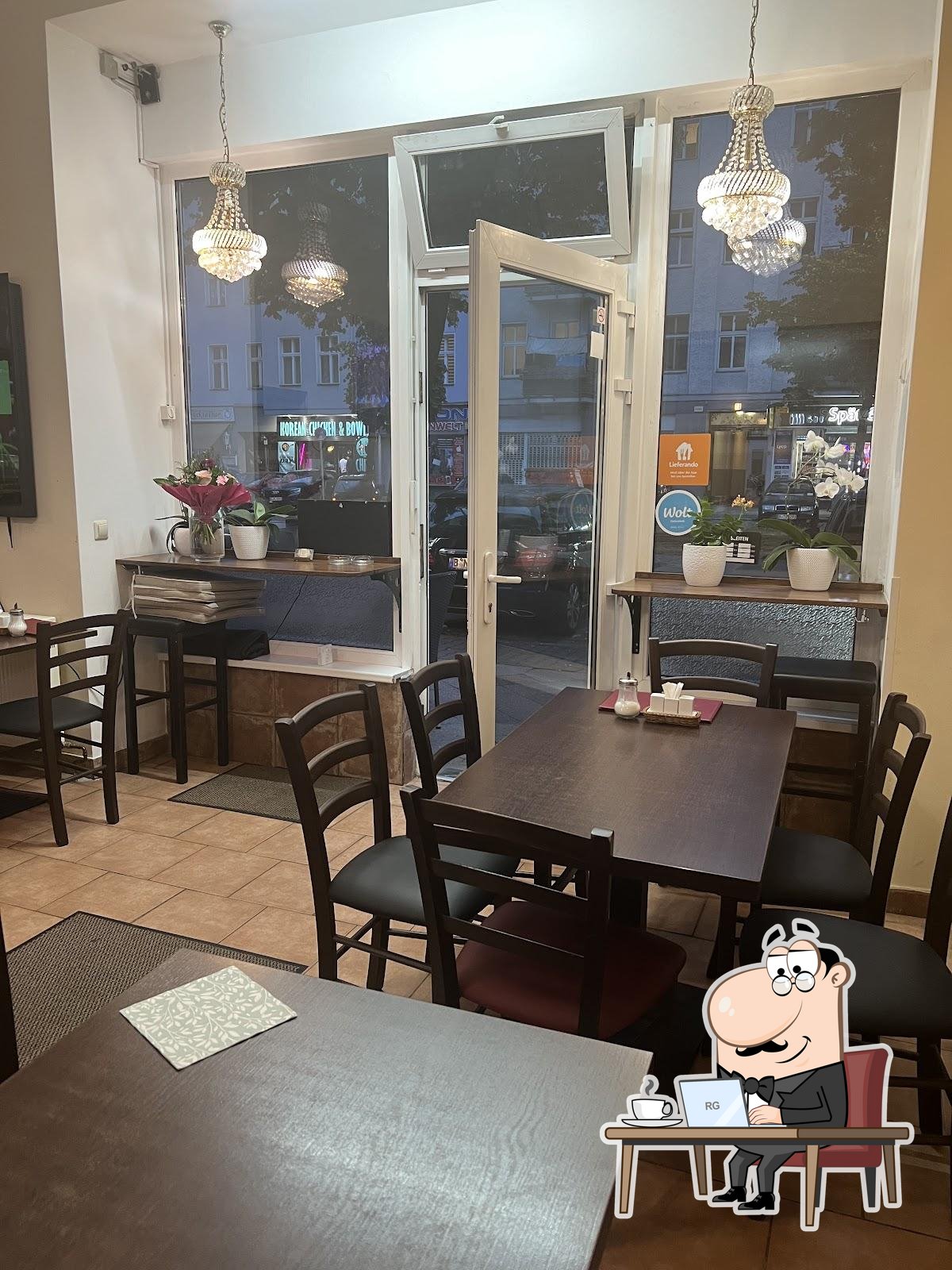 Забронируйте столик в "Pelmeni".