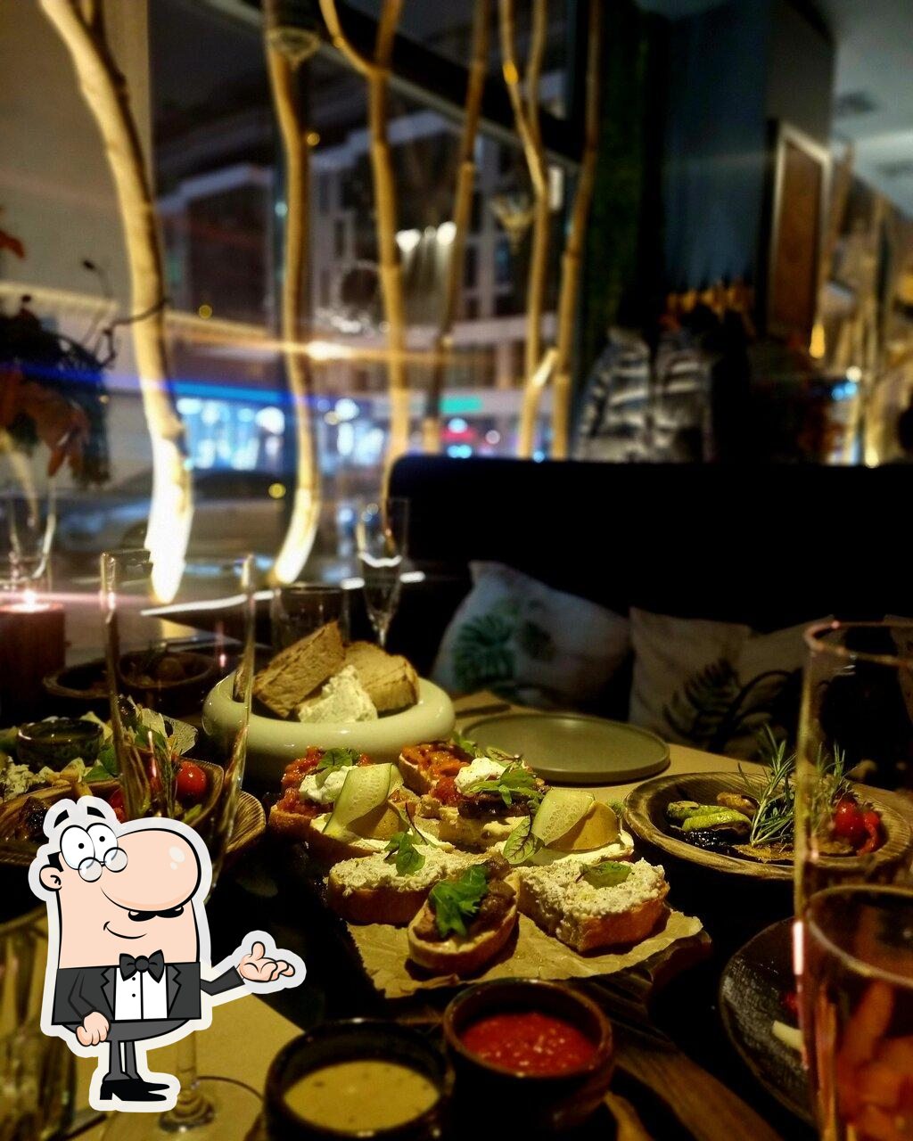 Интерьер "Forest grill".