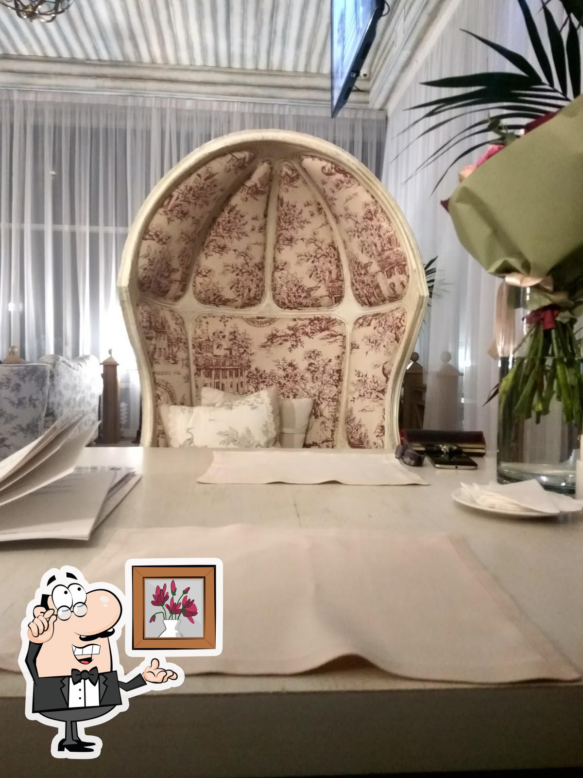 Забронируйте столик в "Terrace Restaurant".