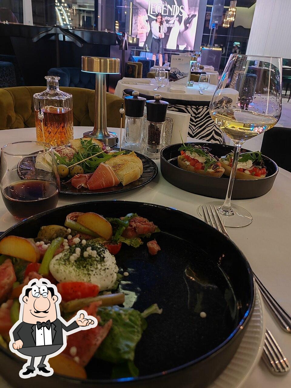 Забронируйте столик в "Итальянский ресторан La Caramell Cafe".