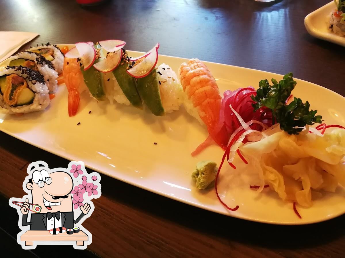 В "Red Ninja Sushi Bar" вы можете заказать суши.