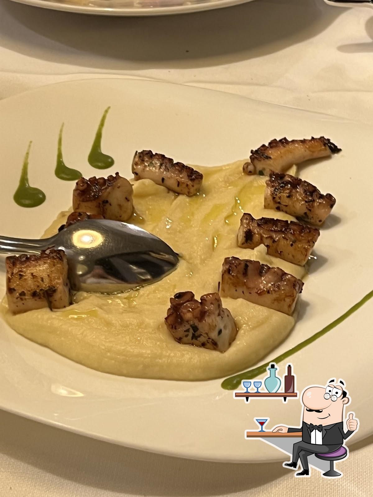 Интерьер "Ristorante di Pesce Chiaroscuro San Giovanni".