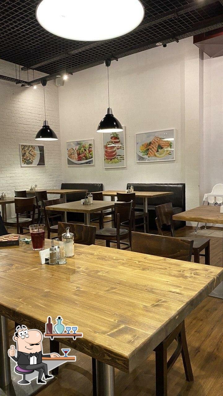 Интерьер "Остерия трио".