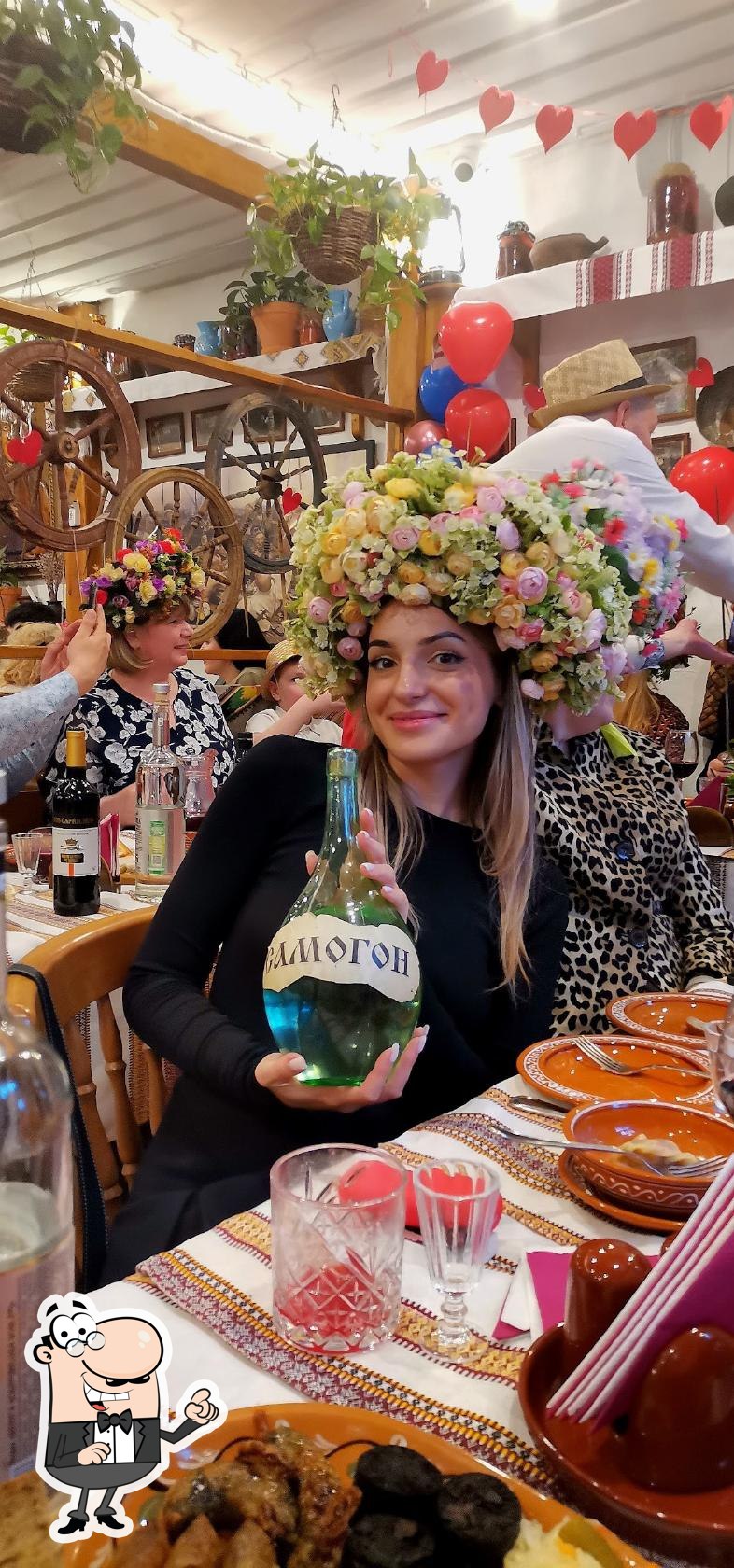 Забронируйте столик в "Корчма".