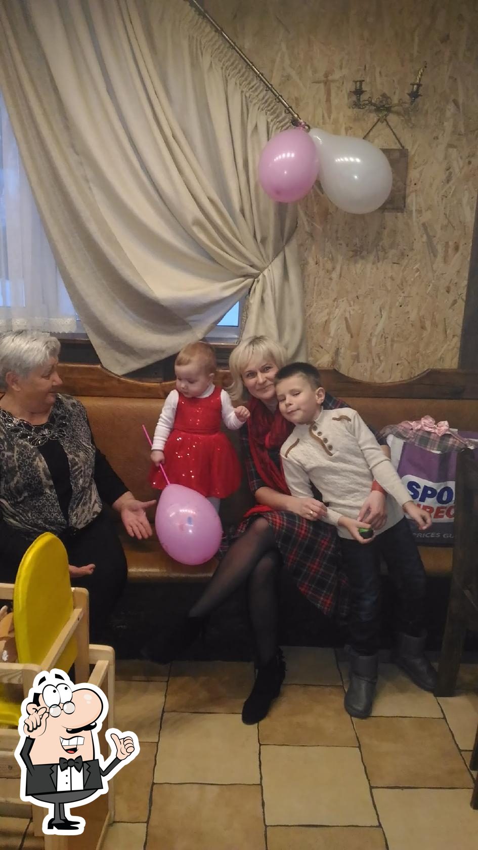 Забронируйте столик в "Mandrivnyk".