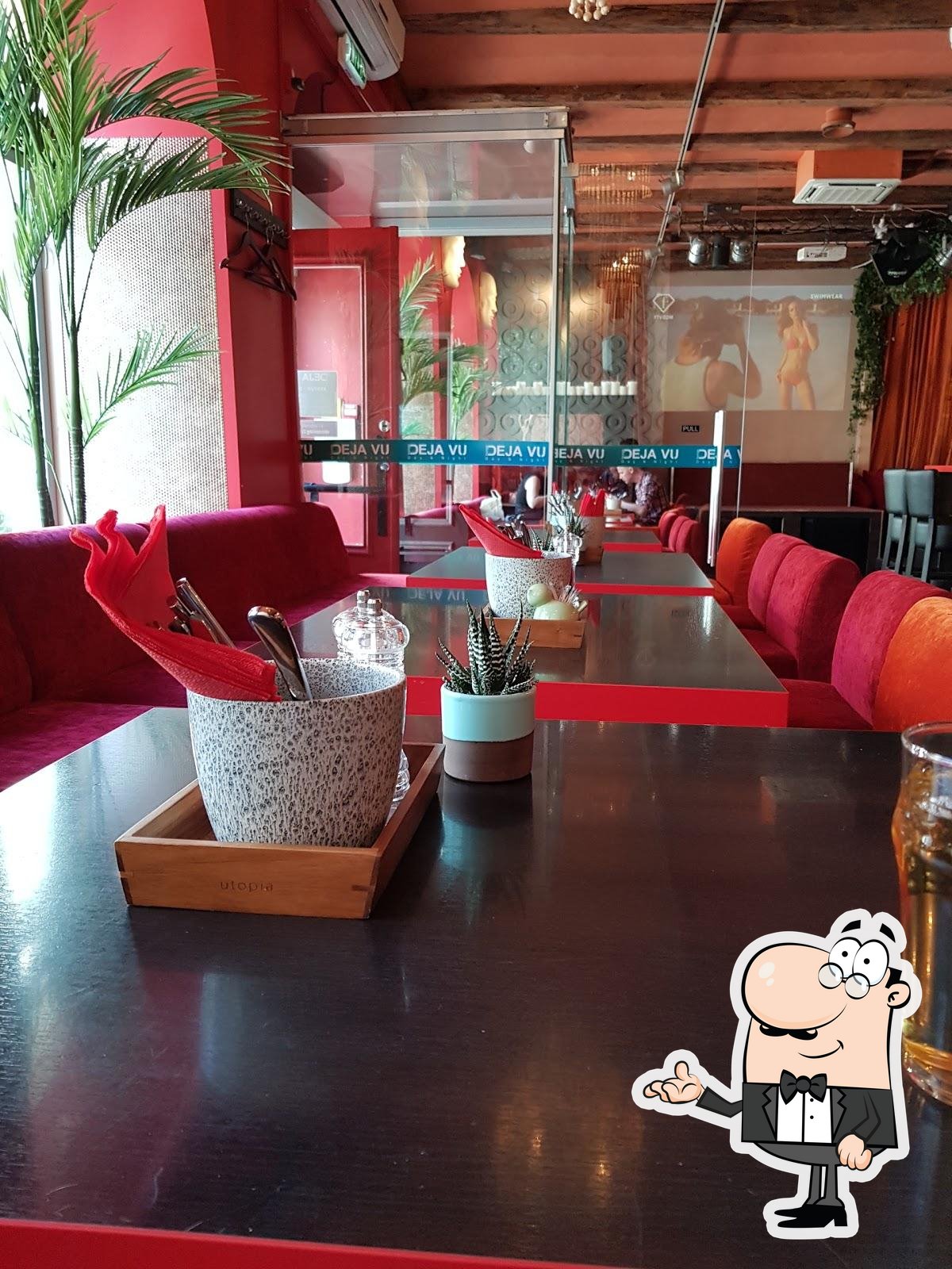 Интерьер "Dejavu Lounge".