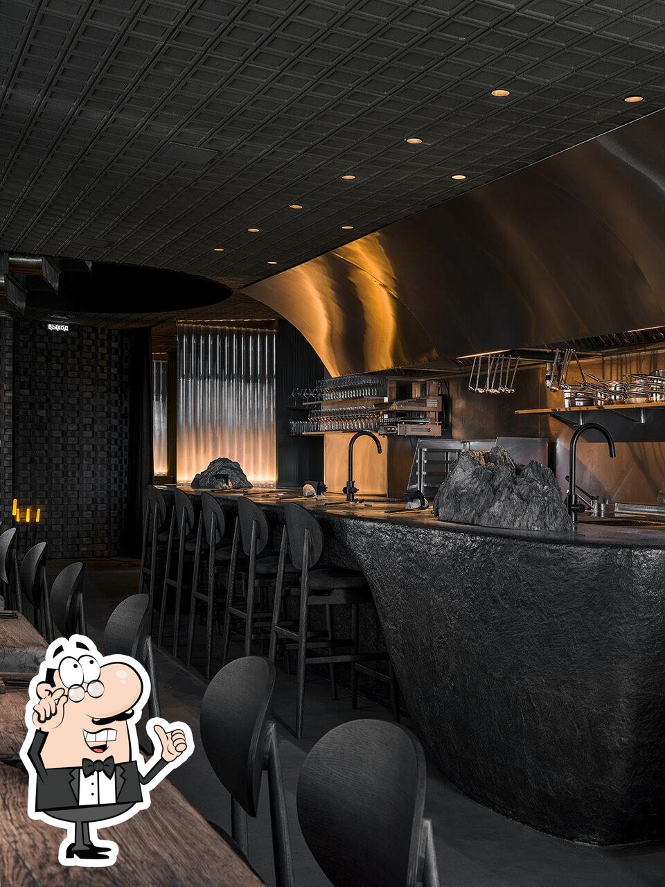Интерьер "Matsu izakaya & Roku bar".