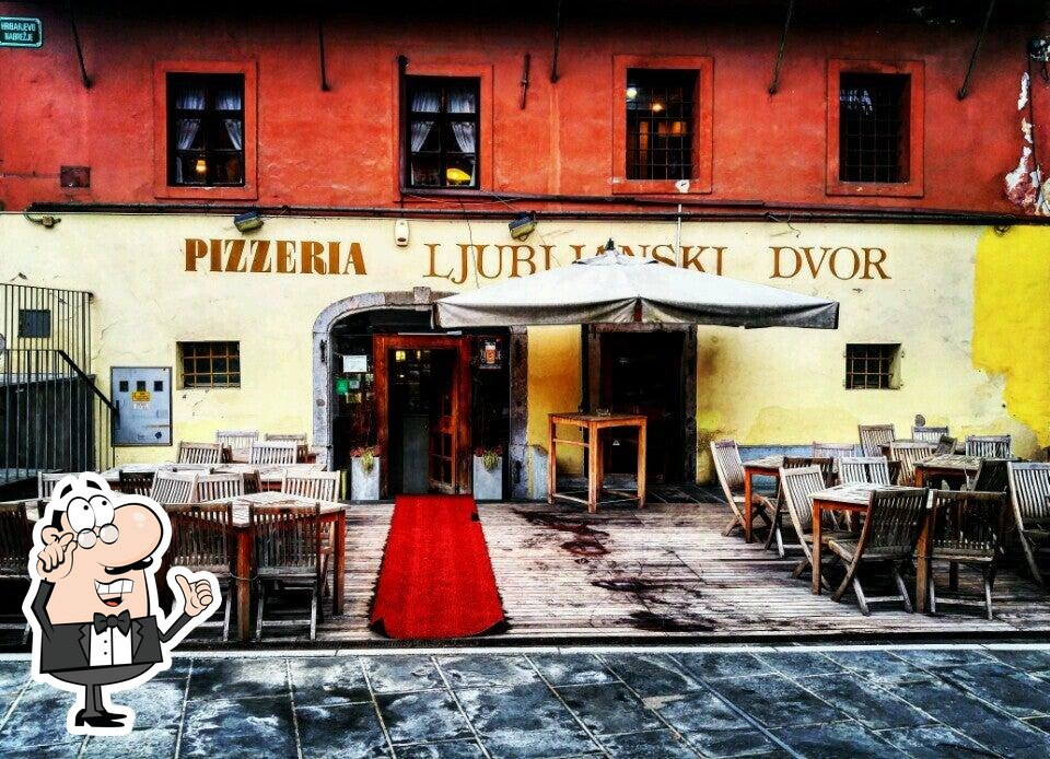 Забронируйте столик в "Ljubljanski dvor".