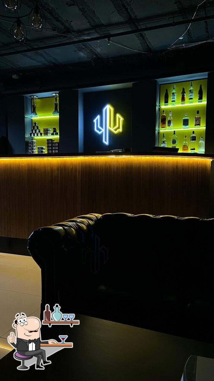 Посмотрите на внутренний интерьер "Lounge4u".