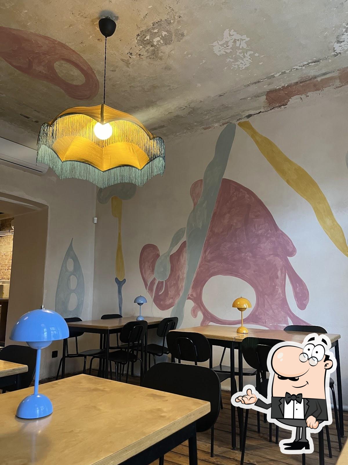 Интерьер "Nonna Pizzeria".