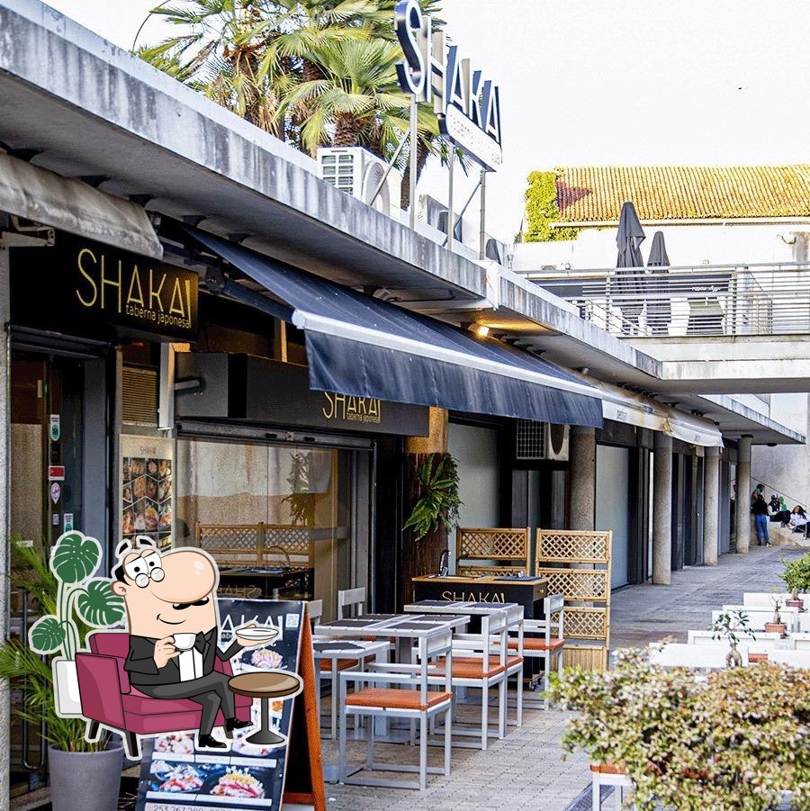 Забронируйте столик в "TABERNA SHAKAI - Restaurante Japonês".