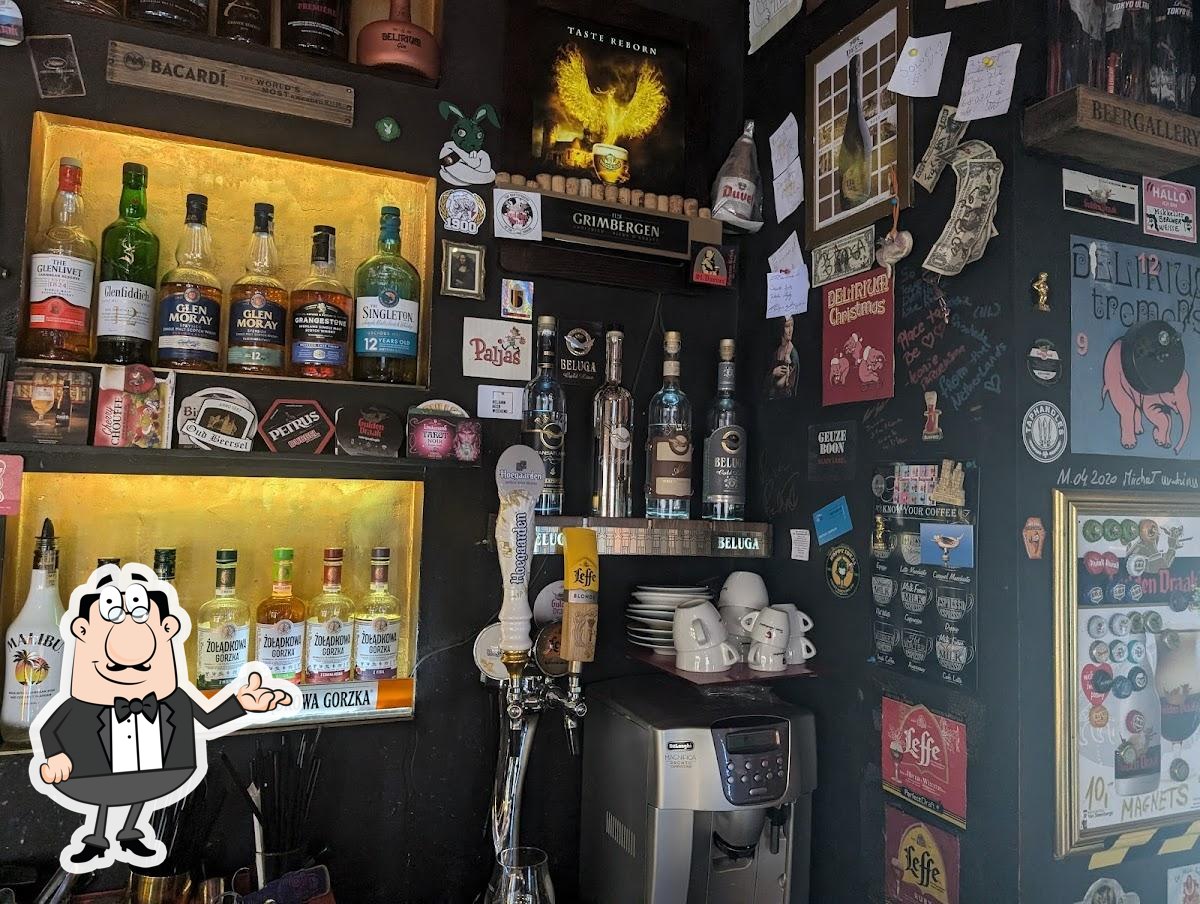 Забронируйте столик в "House of Beer".
