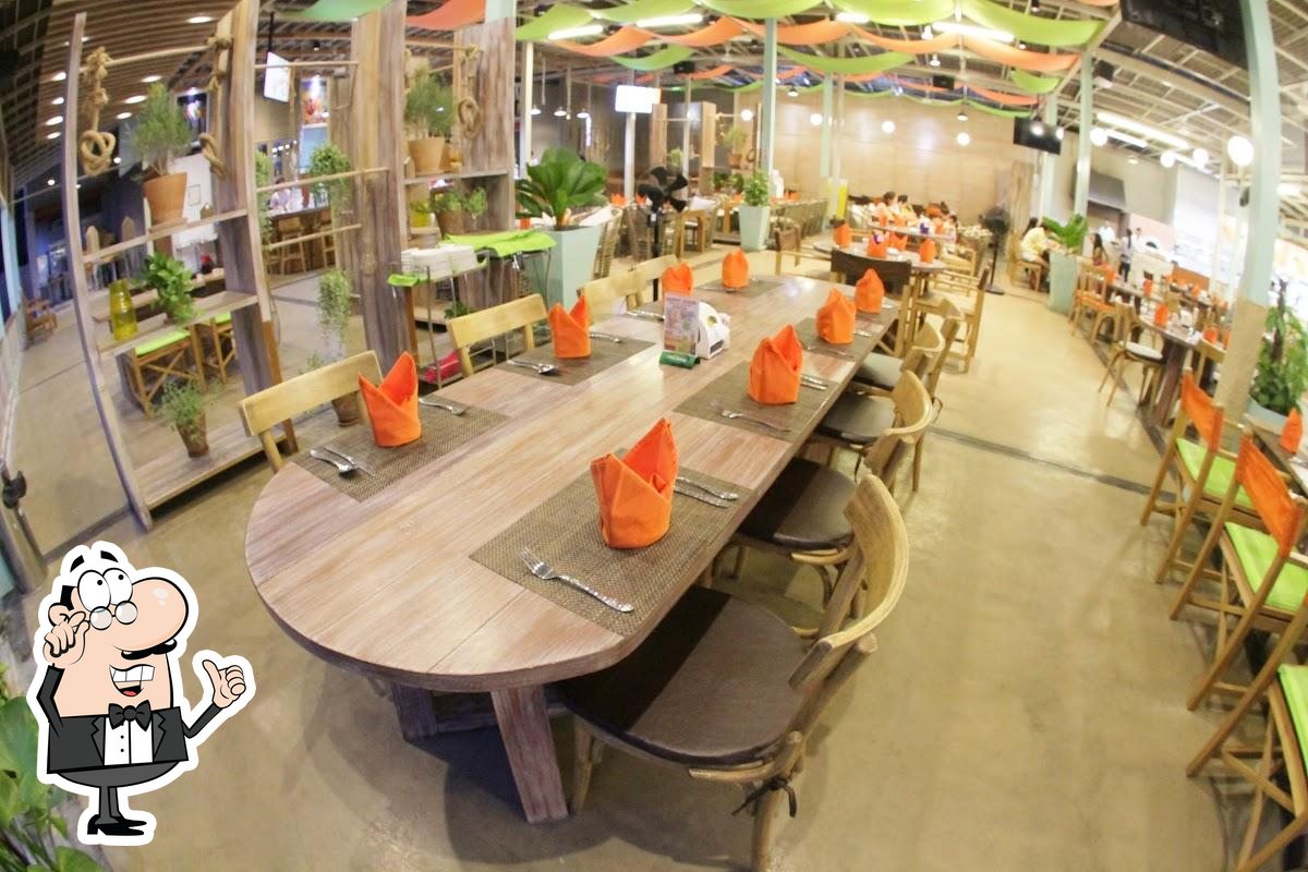 Интерьер "Combo 3 restaurant".