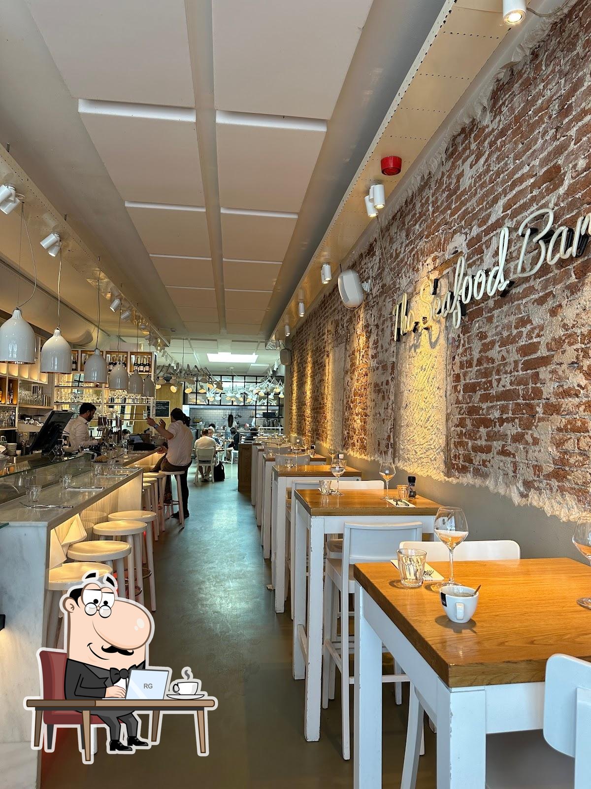 Интерьер "The Seafood Bar".