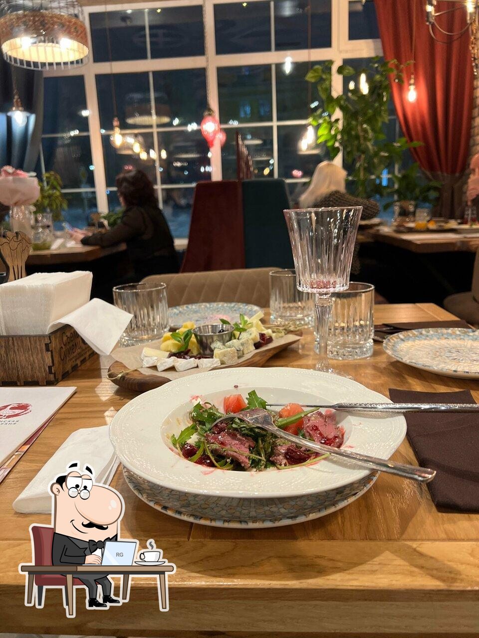 Забронируйте столик в "Съели сумели".