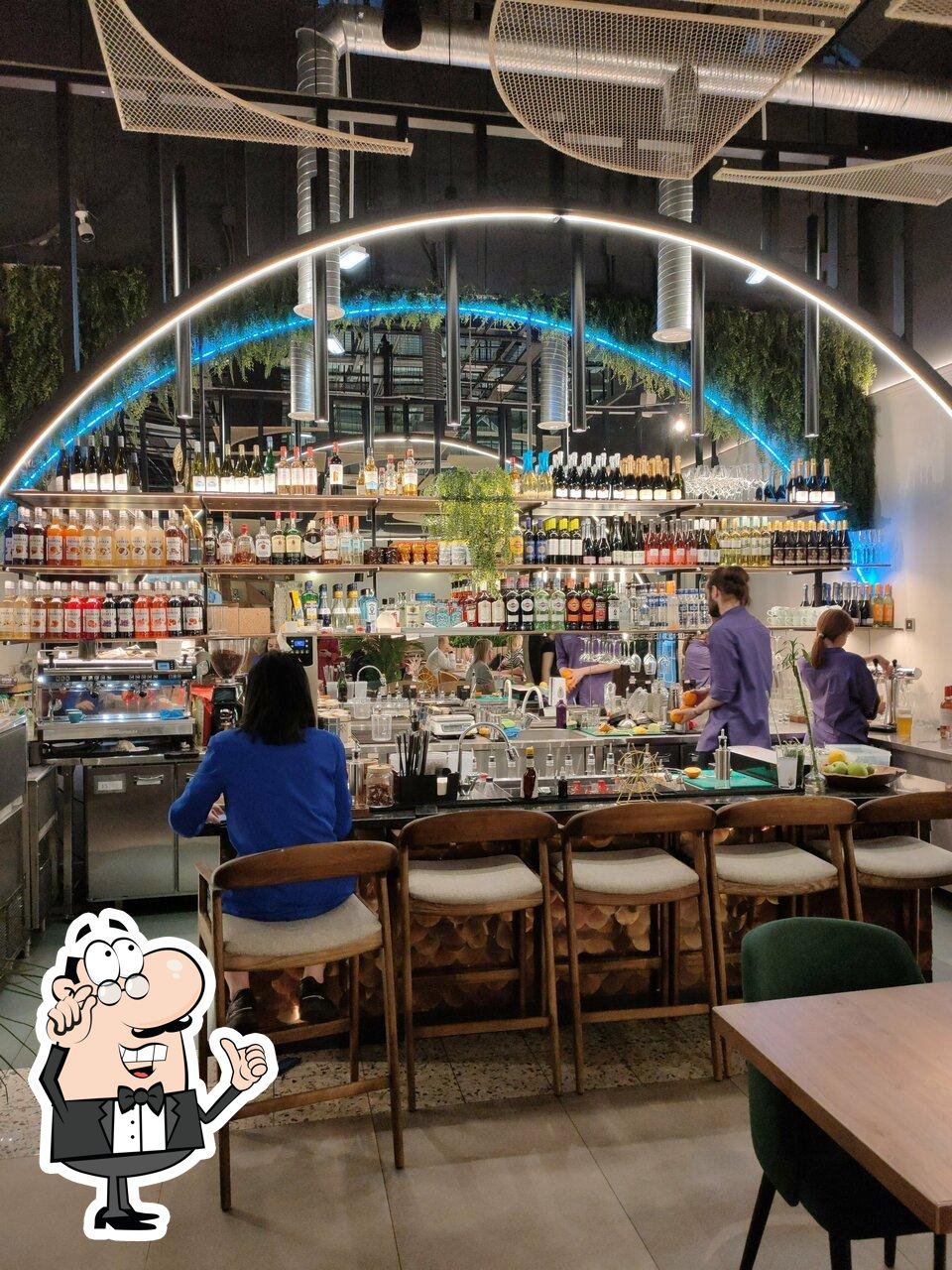Забронируйте столик в "Nemo Asian Kitchen&Bar".